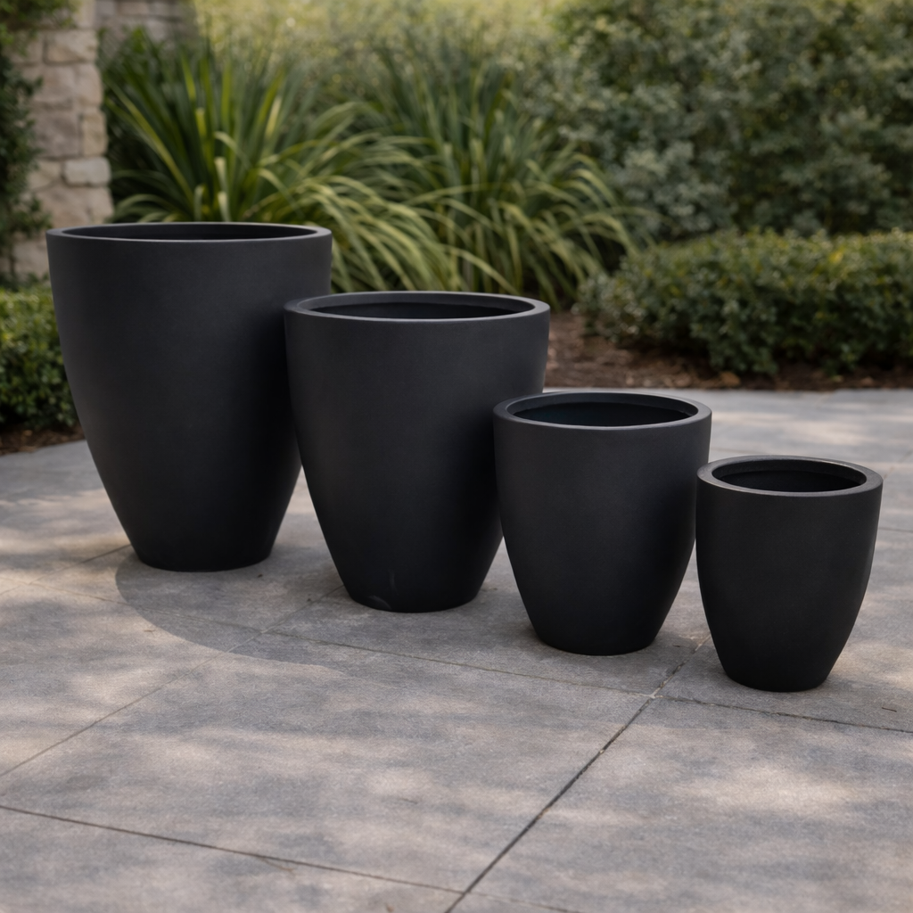 Tuscan Wide U Pot Black