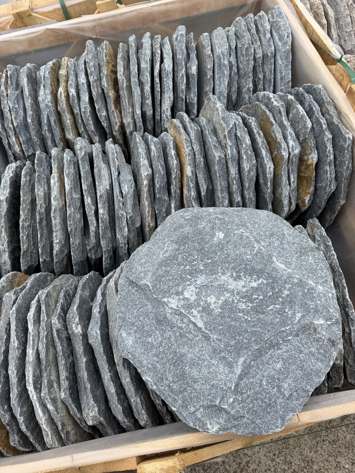Royal Blue Quartz Stepping Stones Natural Stone